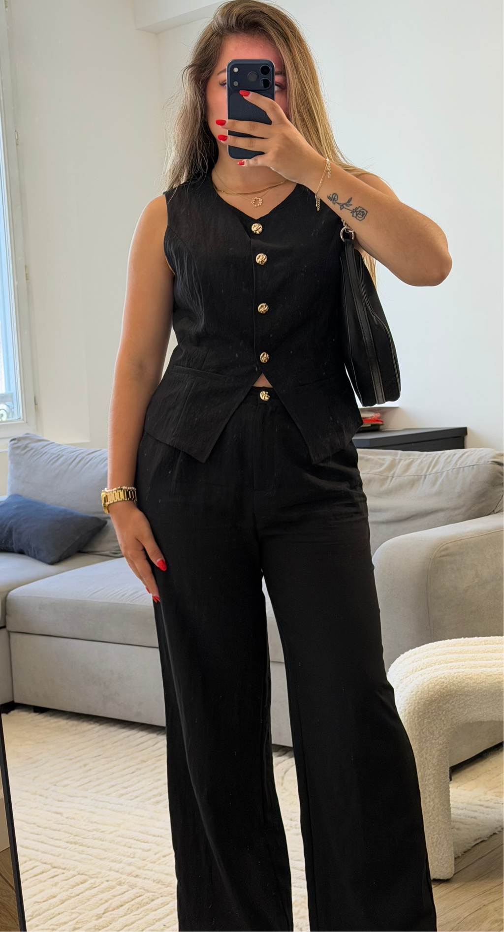 Ensemble Elise avec pantalon fluide et gilet sans manches en coton pour femme noir.
