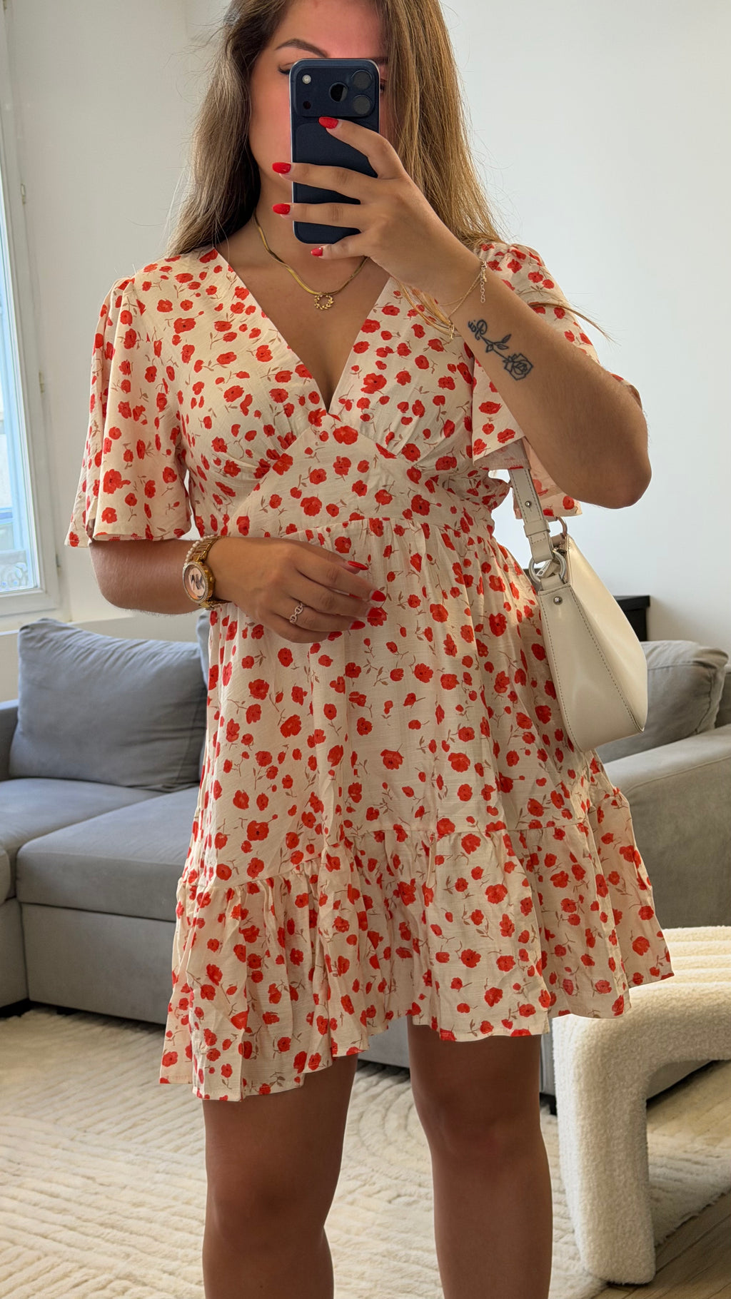 Robe Coquelicot fleurie en viscose avec imprimé de petites fleurs rouges pour femme.